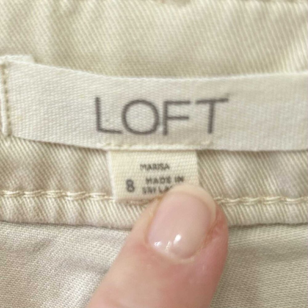 LOFT Marisa Size 8 Bermuda Shorts Tan Khaki 10 inch Inseam - Picture 3 of 6